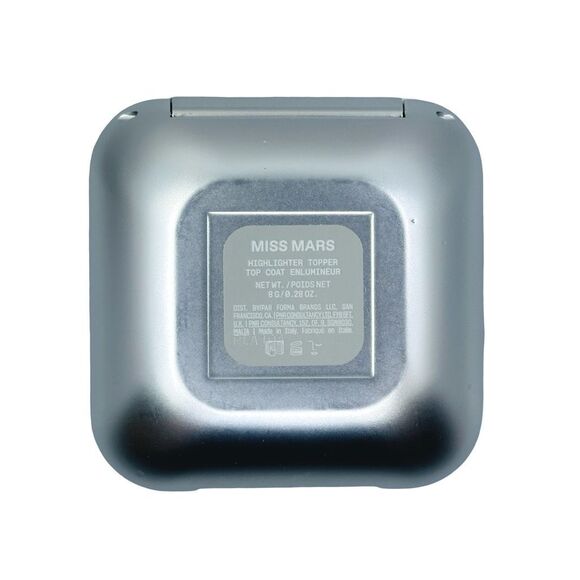 r.e.m. beauty Interstellar Highlighter Topper - Miss Mars - 8g / 0.28 oz - Picture 4 of 6